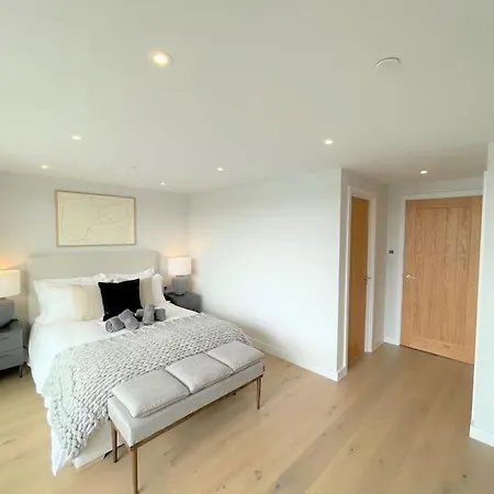 빌라 Luxury Waterfront 3 Bedroom/3 Bathroom Townhouse *
