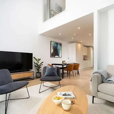 빌라 Luxury Waterfront 3 Bedroom/3 Bathroom Townhouse 헤일